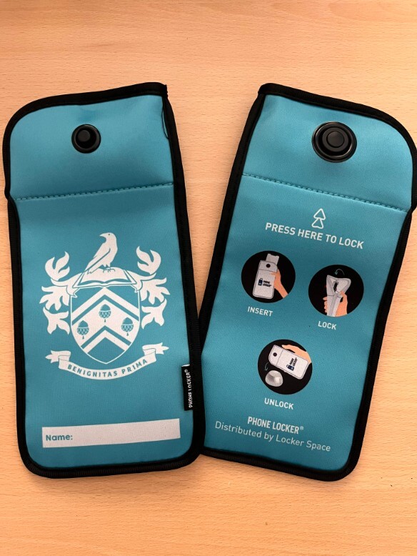 Phonepouch